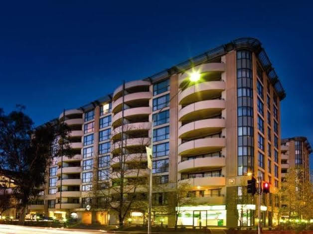 Adina Serviced Apartments Canberra James Court מראה חיצוני תמונה